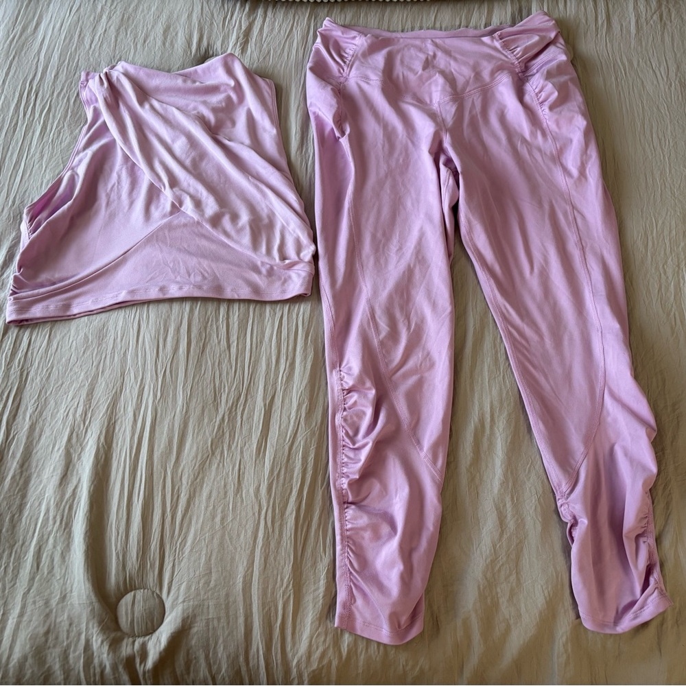 FP Movement Spin Me Set In Raspberry NWOT
